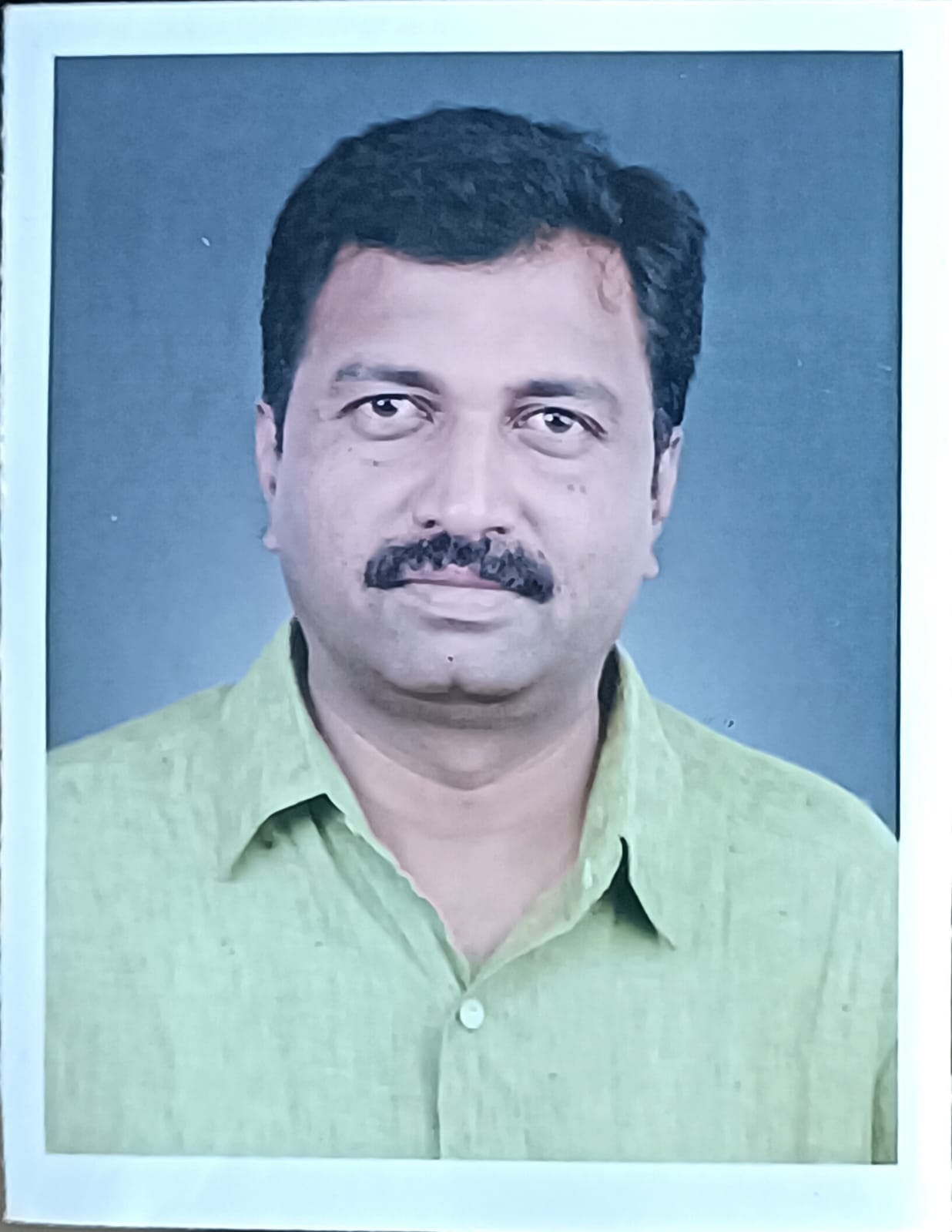 Mr. Ravi D Shivanaikar